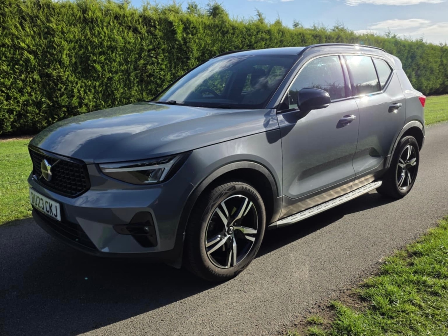 Used Volvo XC40 2023 for sale - 76183104: Photo 3