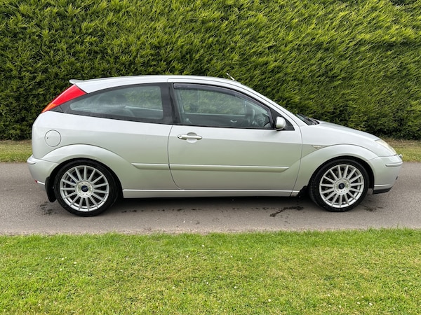 Used Ford Focus 2004 for sale - 71450327: Photo 4