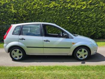 Used Ford Fiesta 2005 for sale - 74832371: Photo