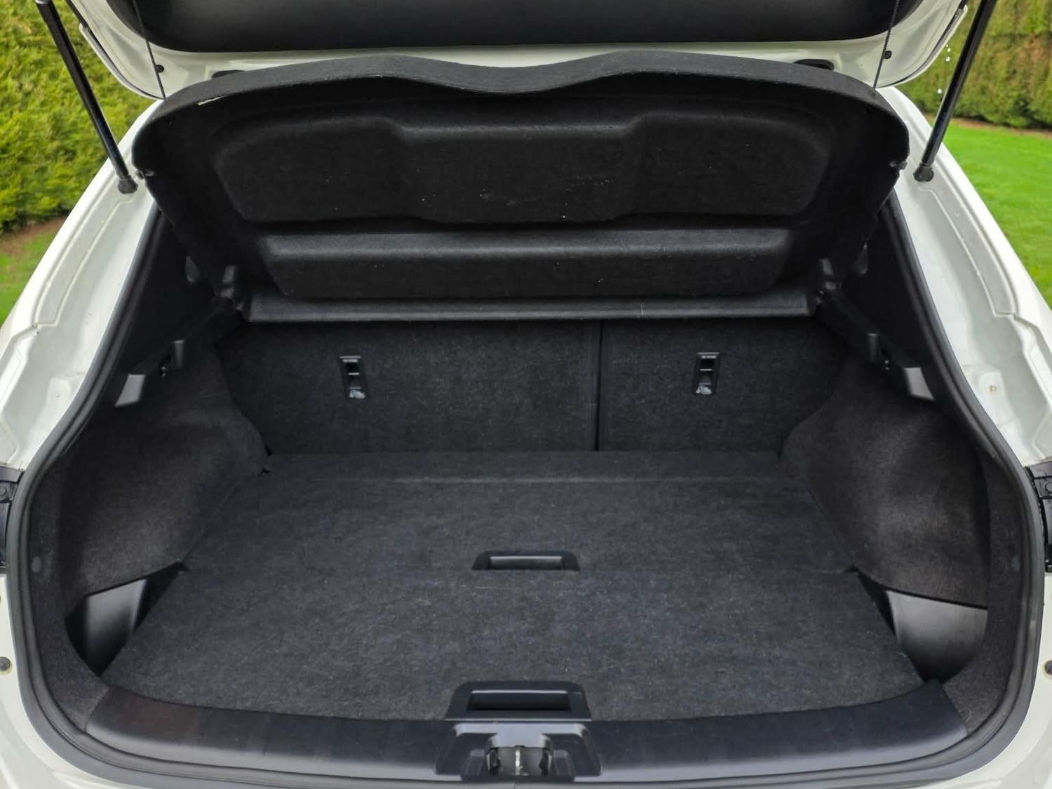 Used Nissan Qashqai 2014 for sale - 77675440: Photo 11