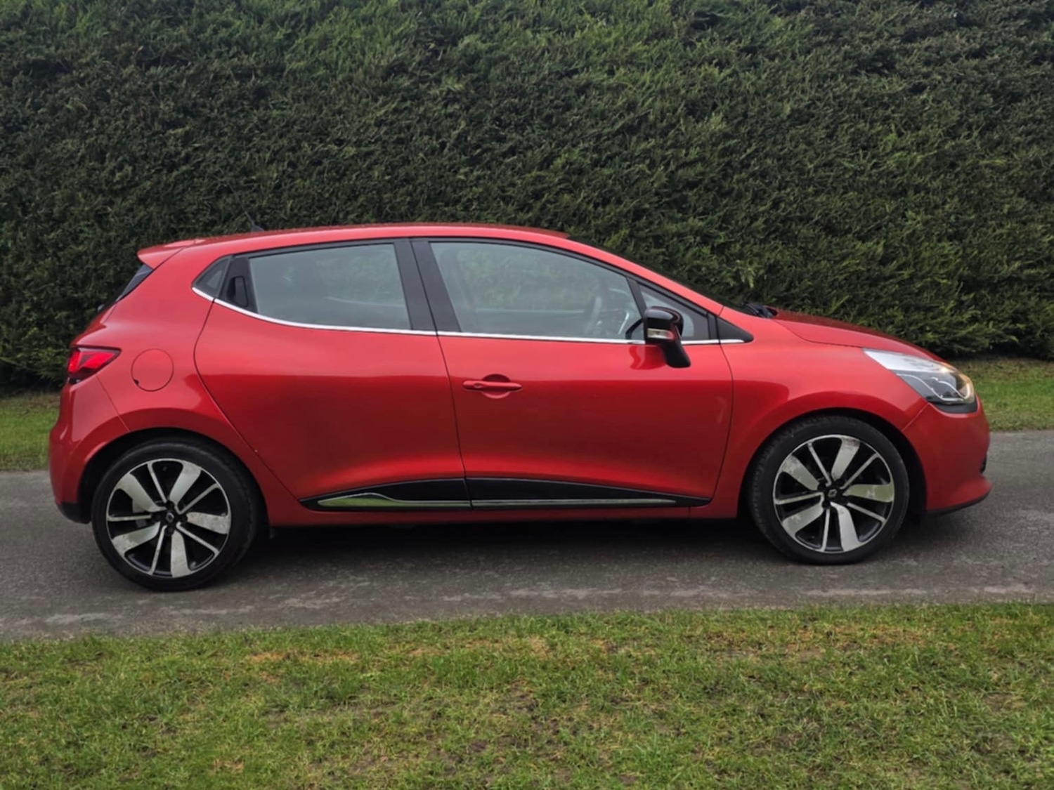 Used Renault Clio 2015 for sale - 77033141: Photo 5