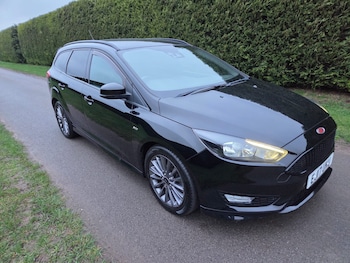 Used Ford Focus 2017 for sale - 77701978: Photo