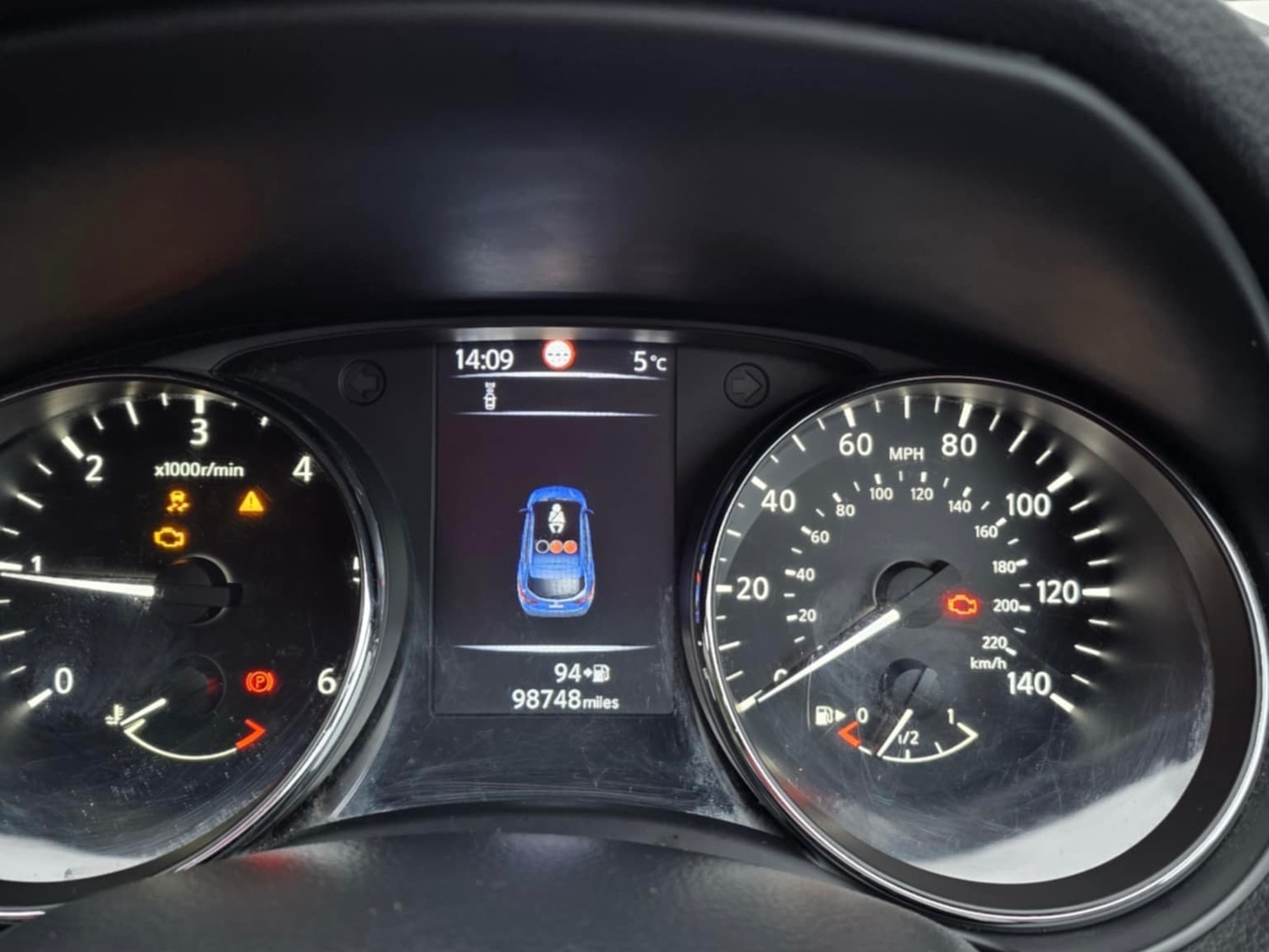 Used Nissan Qashqai 2014 for sale - 77447771: Photo 17