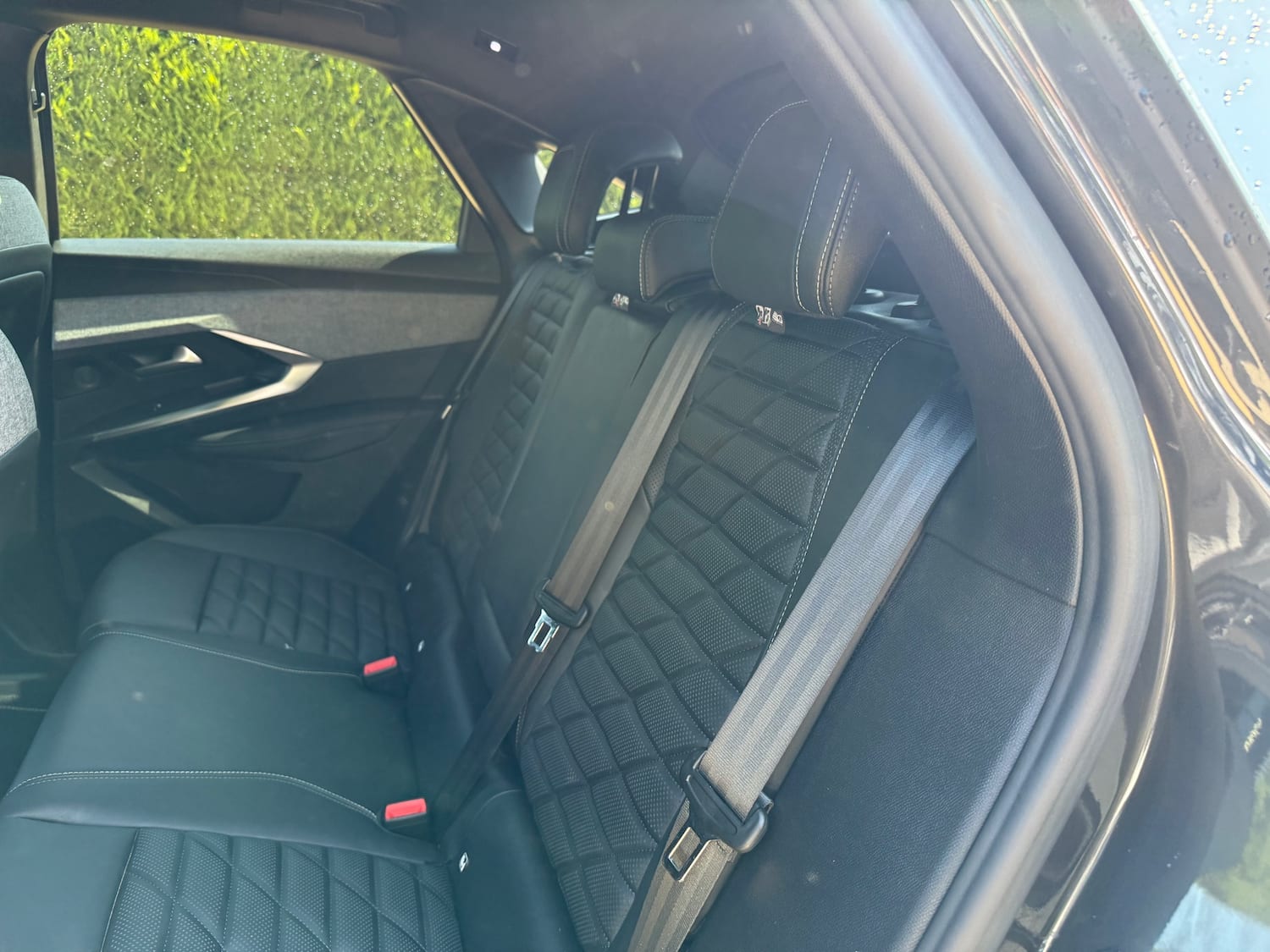 Peugeot 3008 1.2 Hybrid 136 GT 5dr e-DSC6