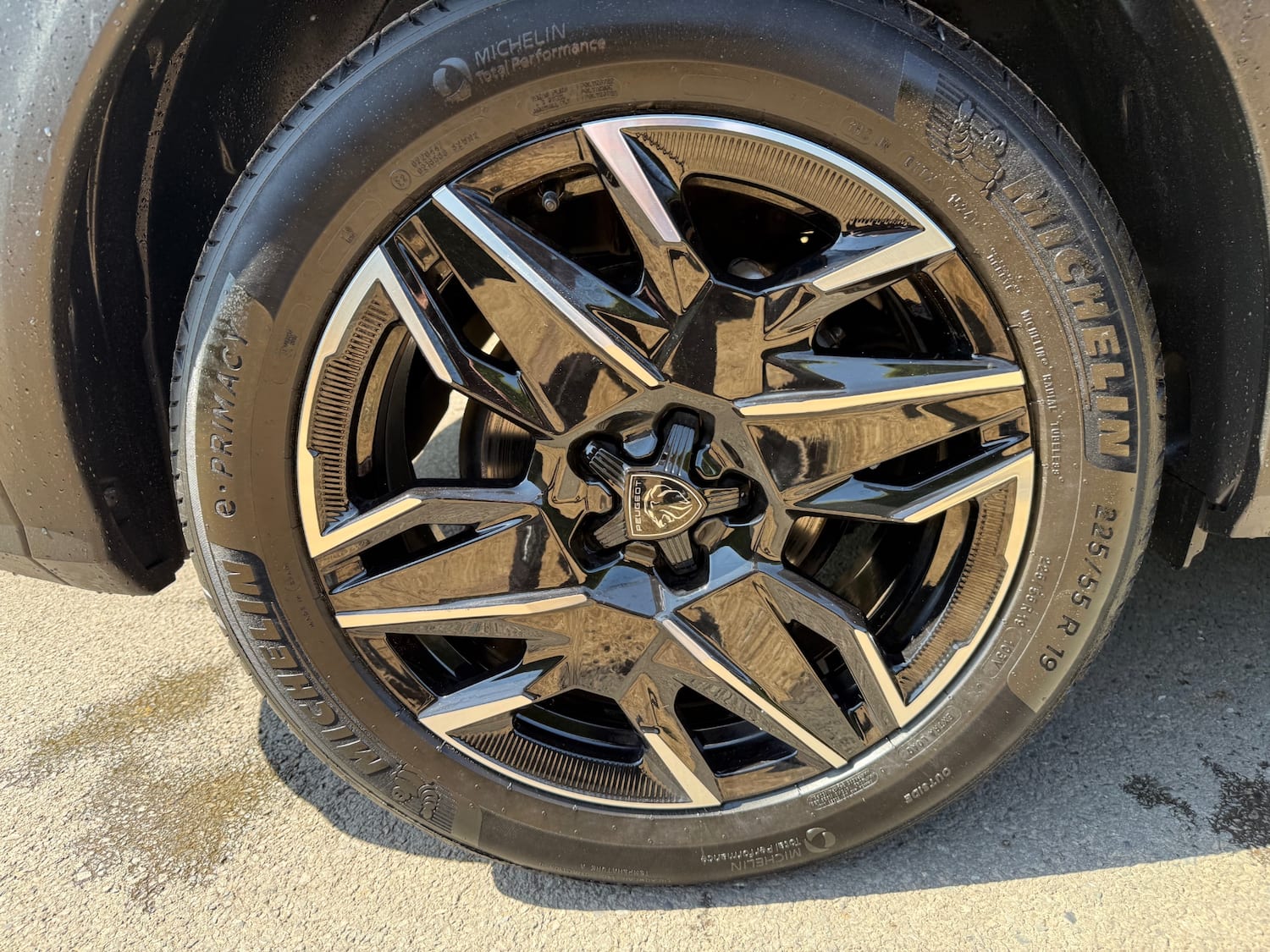 Peugeot 3008 1.2 Hybrid 136 GT 5dr e-DSC6