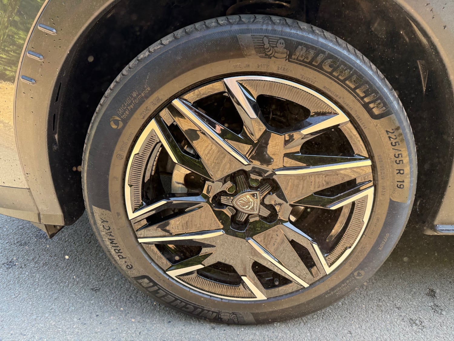 Peugeot 3008 1.2 Hybrid 136 GT 5dr e-DSC6