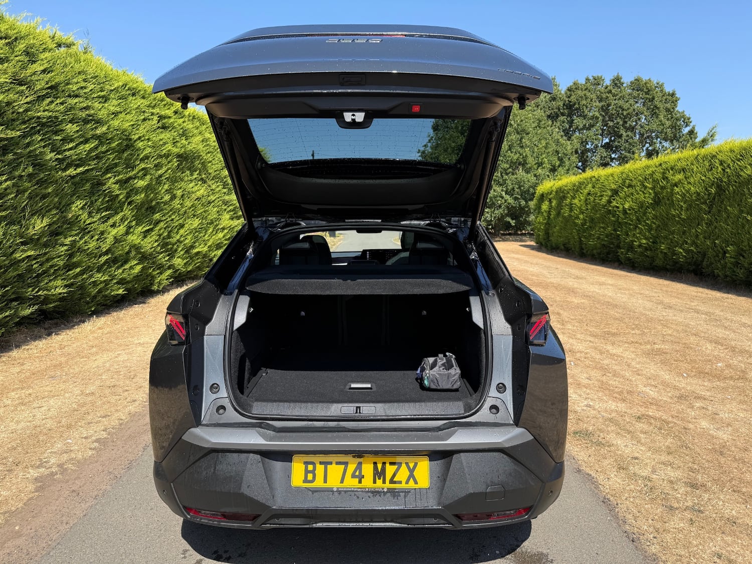 Peugeot 3008 1.2 Hybrid 136 GT 5dr e-DSC6