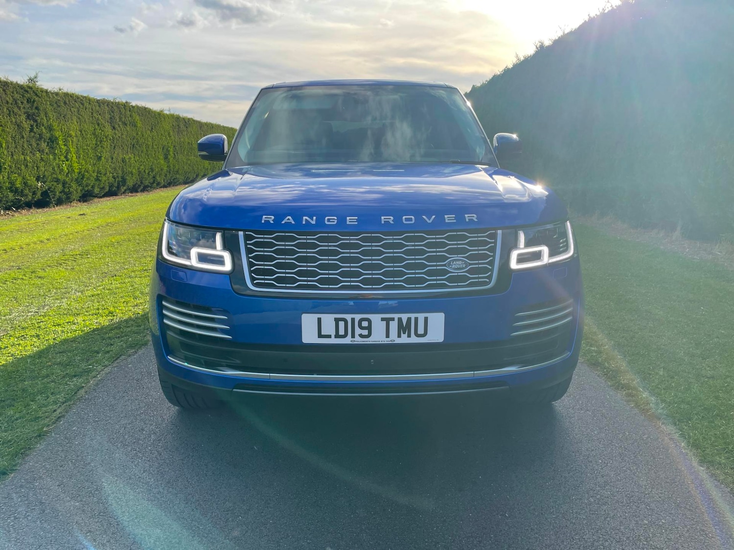 Used Land Rover Range Rover 2019 for sale - 56382017: Photo 2