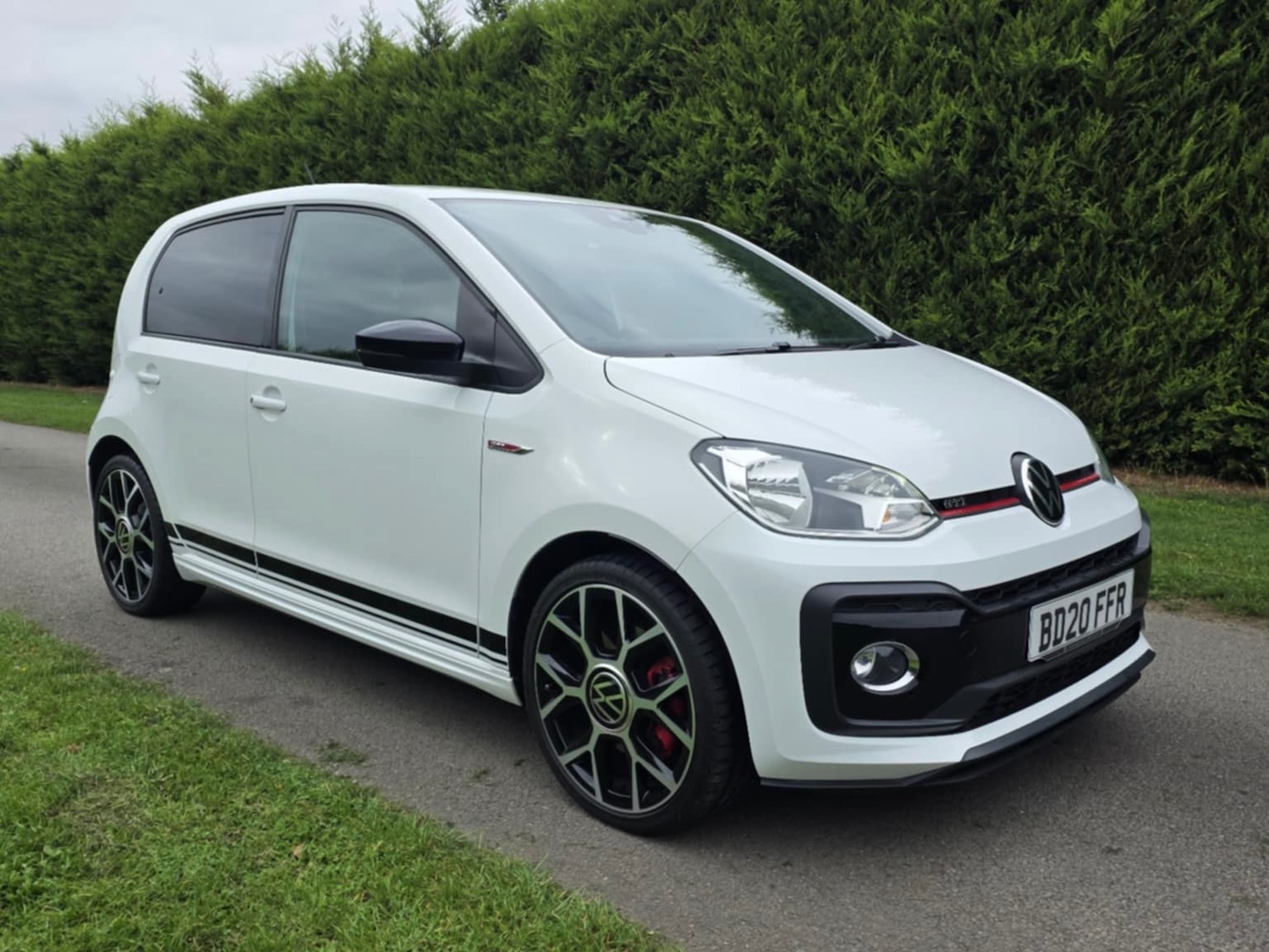 Used Volkswagen up! 2020 for sale - 76231942: Photo 1