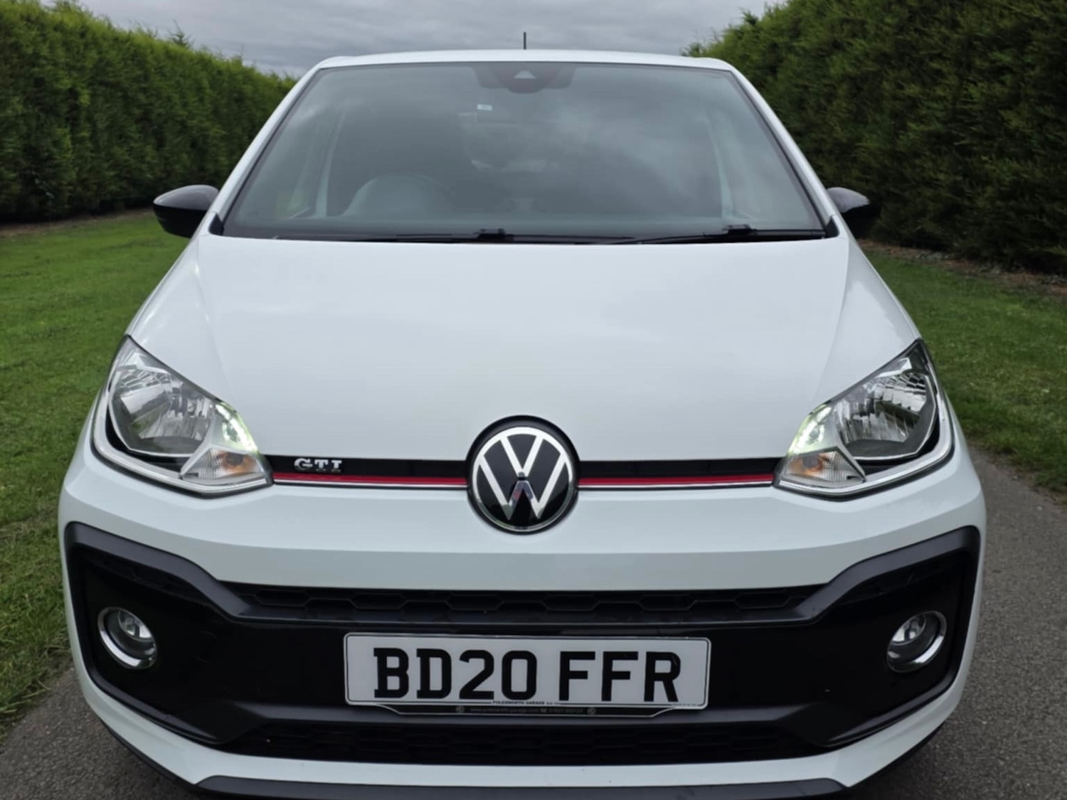 Used Volkswagen up! 2020 for sale - 76231942: Photo 2