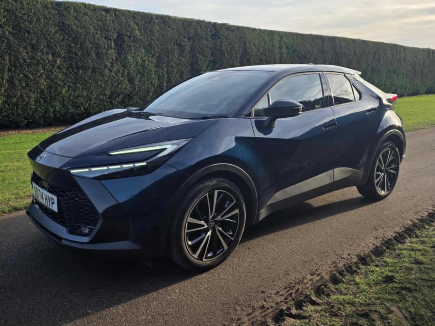 Used Toyota C-HR 2024 for sale - 77296554: Photo 4