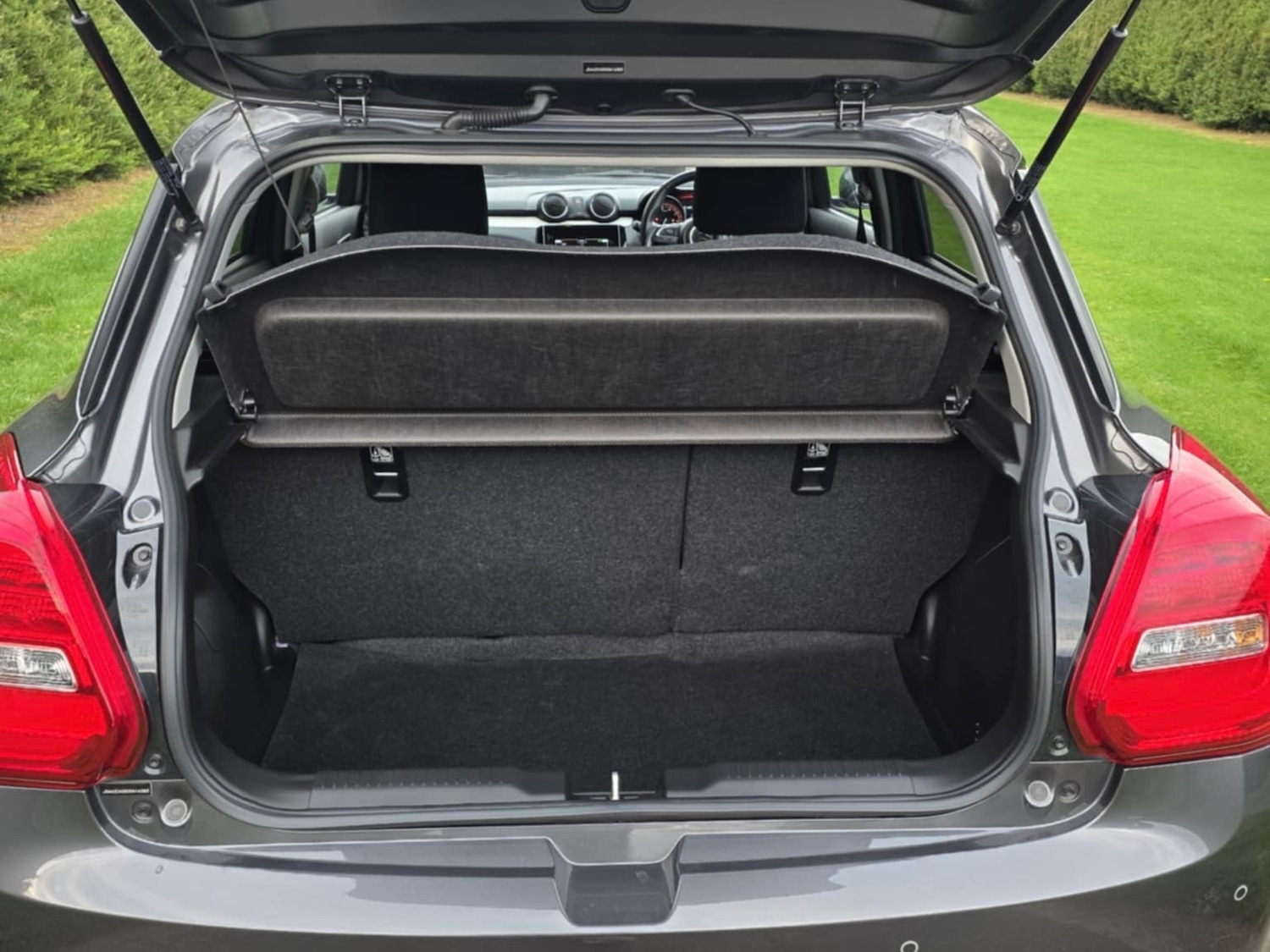 Used Suzuki Swift 2024 for sale - 76493862: Photo 11