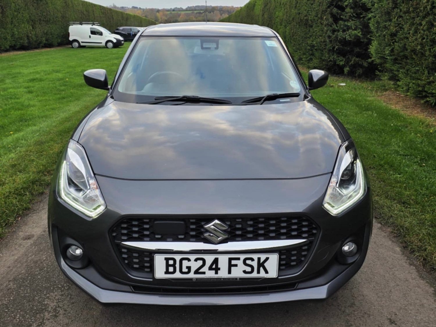 Used Suzuki Swift 2024 for sale - 76493862: Photo 2