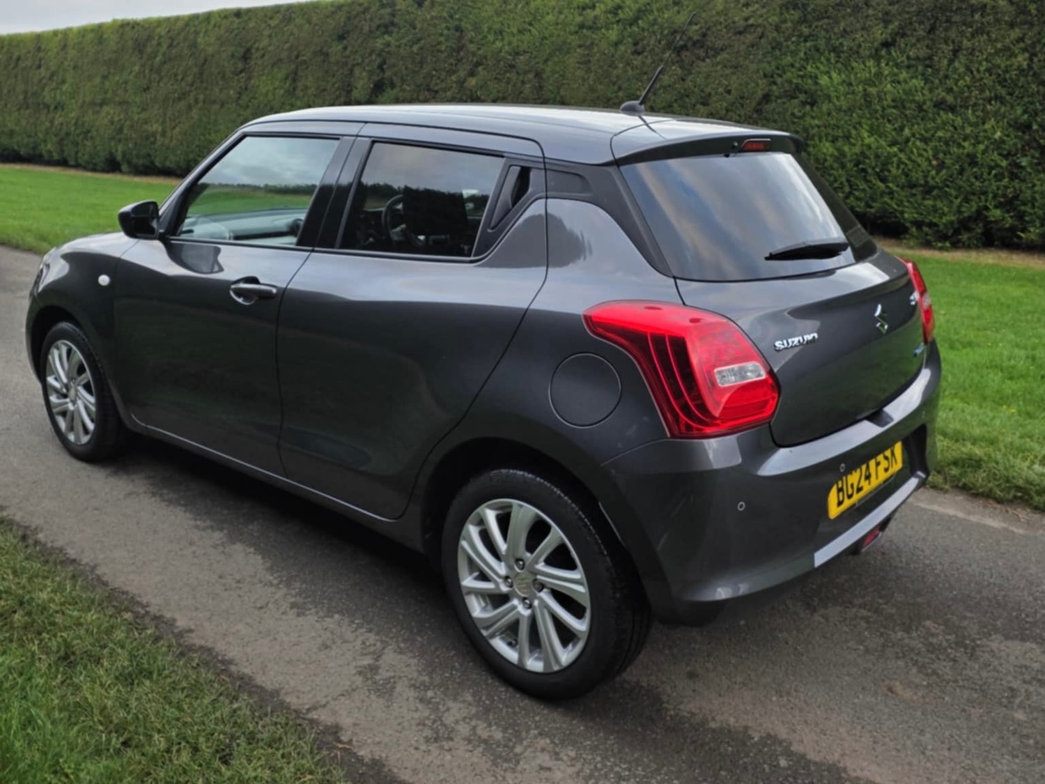 Used Suzuki Swift 2024 for sale - 76493862: Photo 6