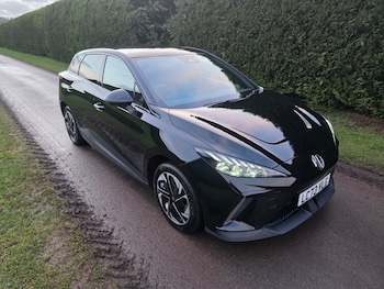 2023 (73) - 150kW Trophy EV Long Range 64kWh 5dr Auto