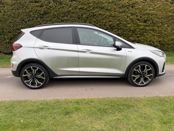 Used Ford Fiesta 2022 for sale - 74102170: Photo 5
