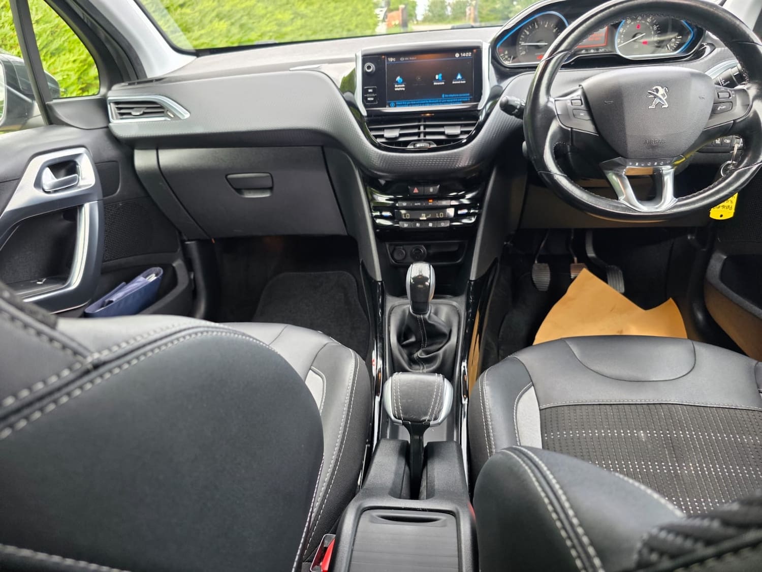 Peugeot 2008 1.2 PureTech Allure 5dr