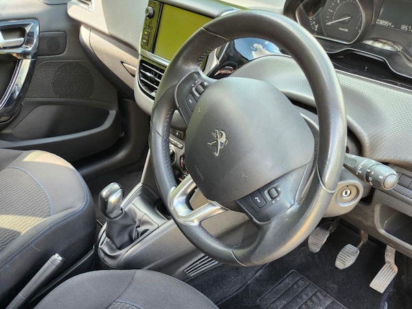 Used Peugeot 208 2019 for sale - 74707081: Photo 8