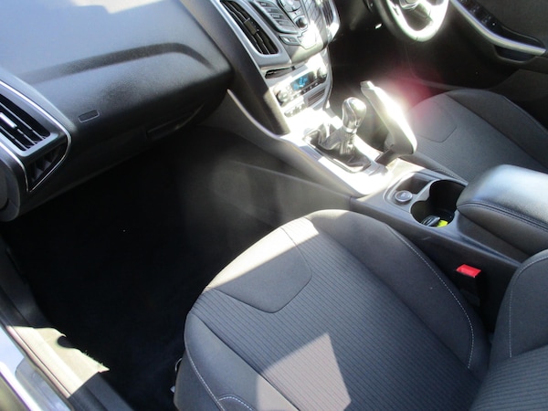 Used Ford Focus 2012 for sale - 57818854: Photo 13