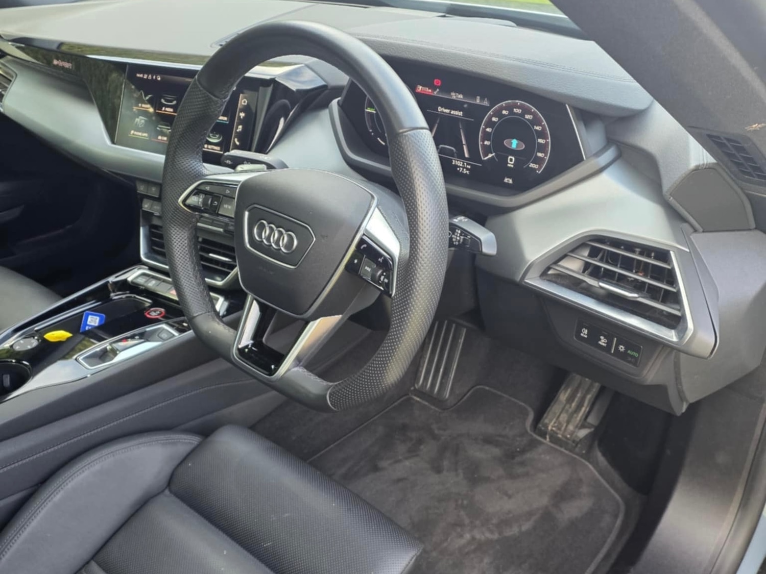 Used Audi e-tron GT 2021 for sale - 77379524: Photo 12