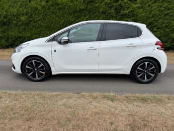 Used Peugeot 208 2019 for sale - 75118254: Photo