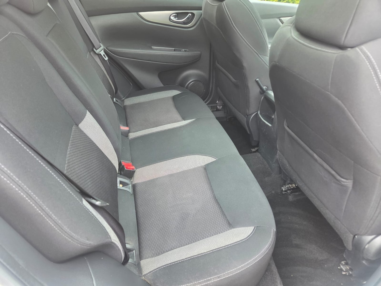 Nissan Qashqai 1.3 DiG-T N-Connecta 5dr