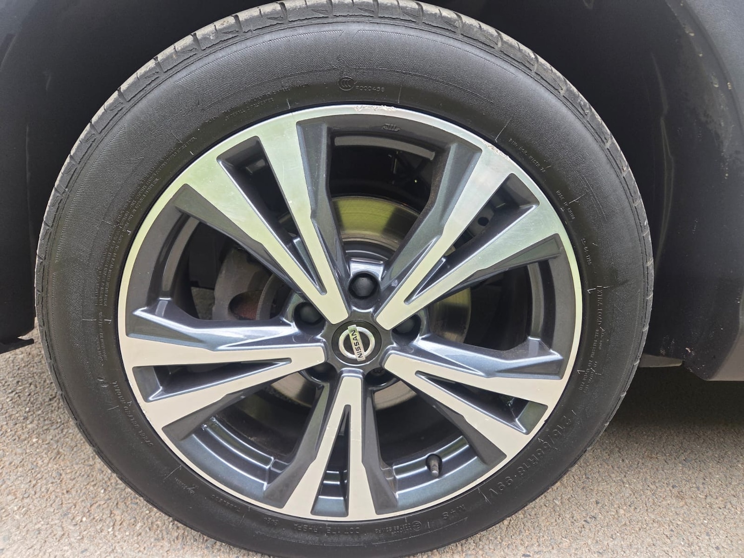 Nissan Qashqai 1.3 DiG-T N-Connecta 5dr