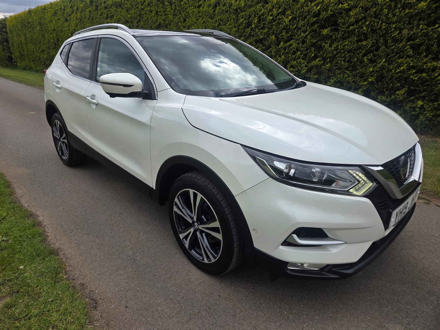 Nissan Qashqai 1.3 DiG-T N-Connecta 5dr