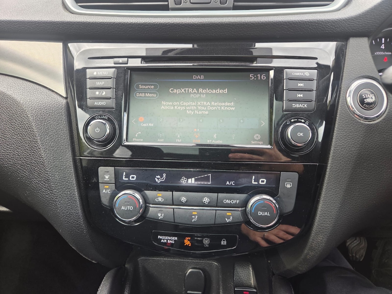 Nissan Qashqai 1.3 DiG-T N-Connecta 5dr