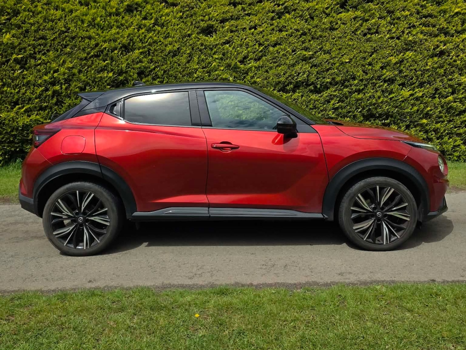 Nissan Juke 1.0 DiG-T Tekna+ 5dr