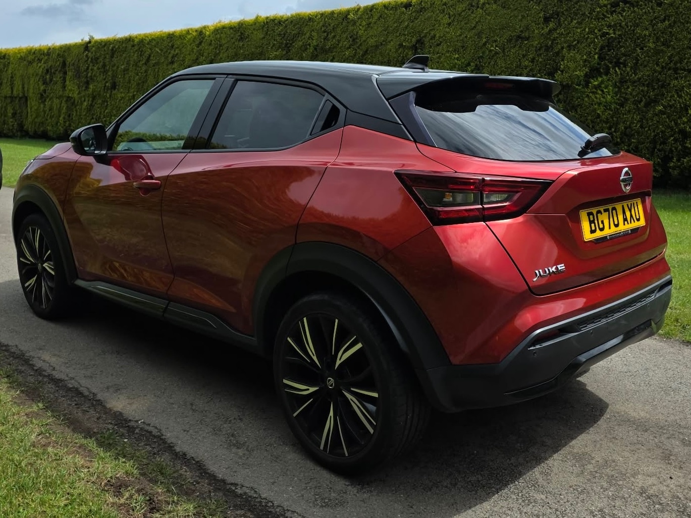 Nissan Juke 1.0 DiG-T Tekna+ 5dr