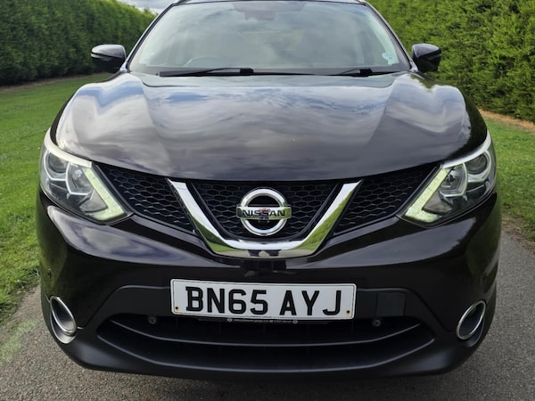 Used Nissan Qashqai 2015 for sale - 76192707: Photo 2