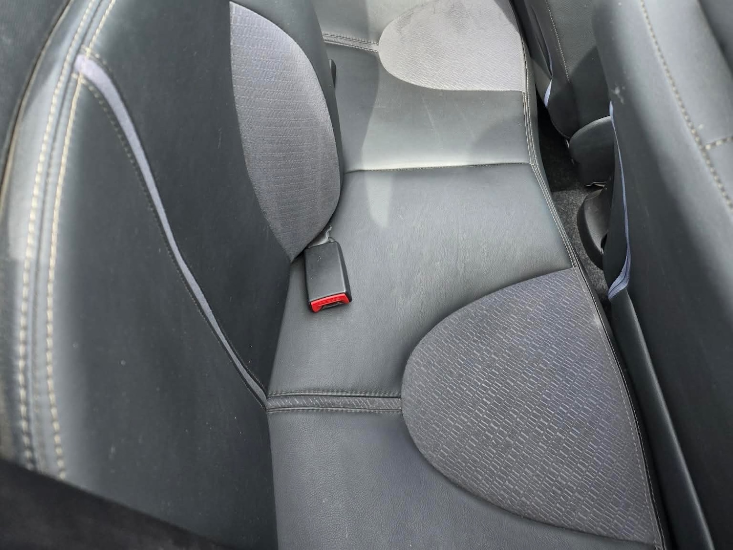 Nissan Micra 1.6 Essenza 2dr