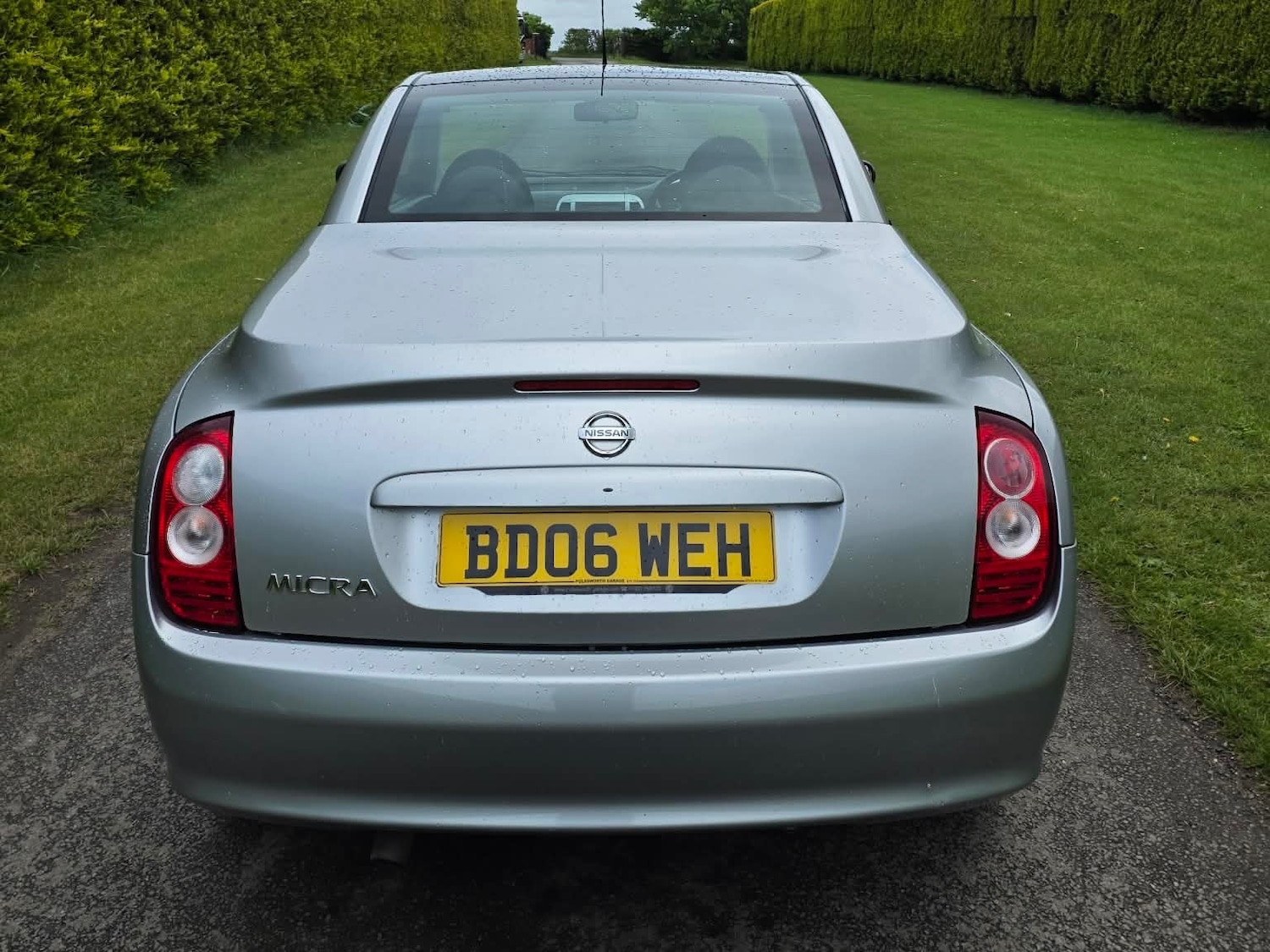 Nissan Micra 1.6 Essenza 2dr