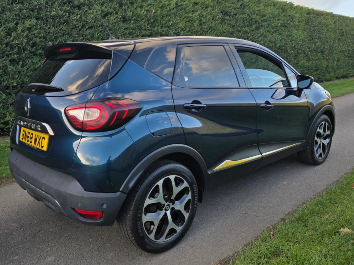 Used Renault Captur 2018 for sale - 76401974: Photo 9