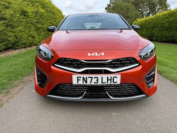 Used Kia Ceed 2023 for sale - 76102390: Photo 2