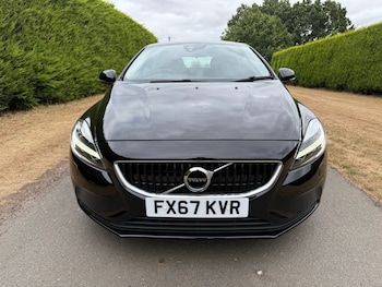 Used Volvo V40 2017 for sale - 79330168: Photo