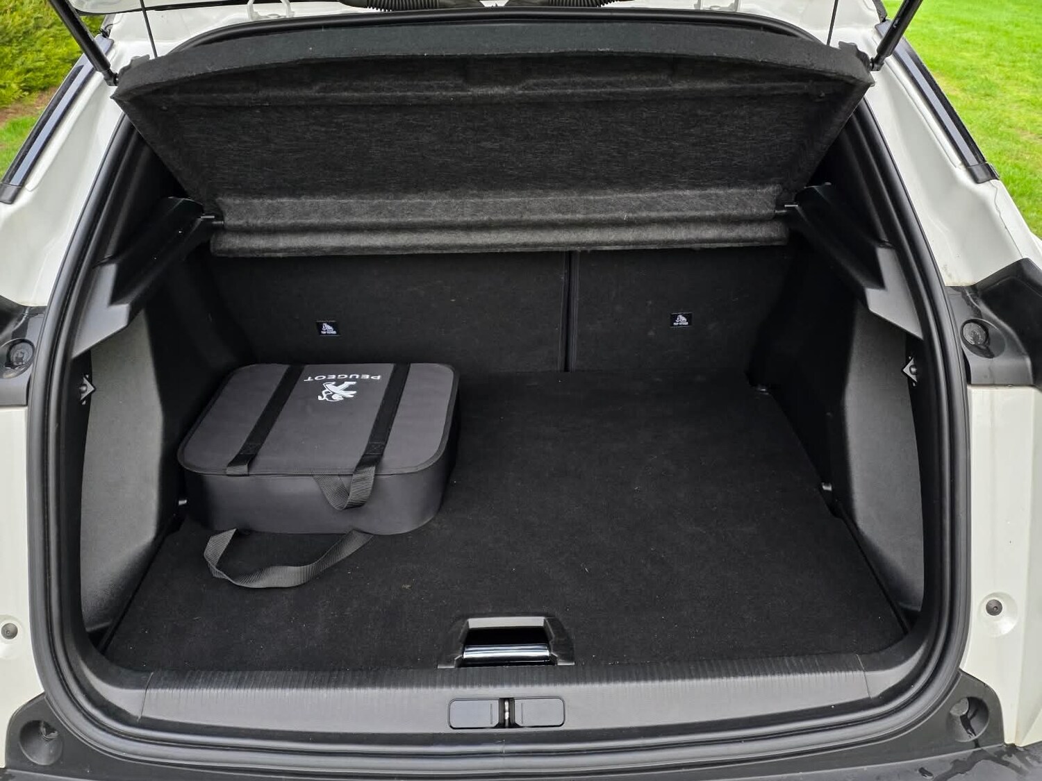 Used Peugeot 2008 2021 for sale - 77675445: Photo 12