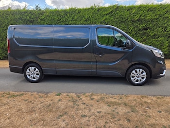 Used Renault Trafic 2023 for sale - 79444742: Photo