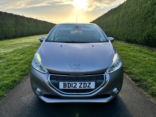 Used Peugeot 208 2012 for sale - 64999924: Photo 2