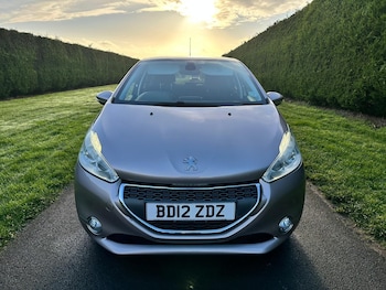 Used Peugeot 208 2012 for sale - 64999924: Photo
