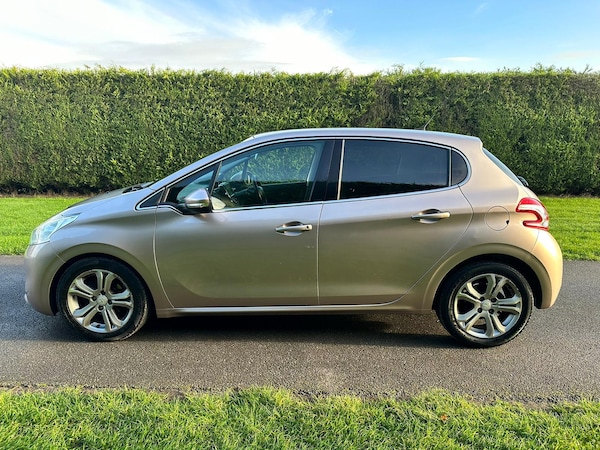 Used Peugeot 208 2012 for sale - 64999924: Photo 5