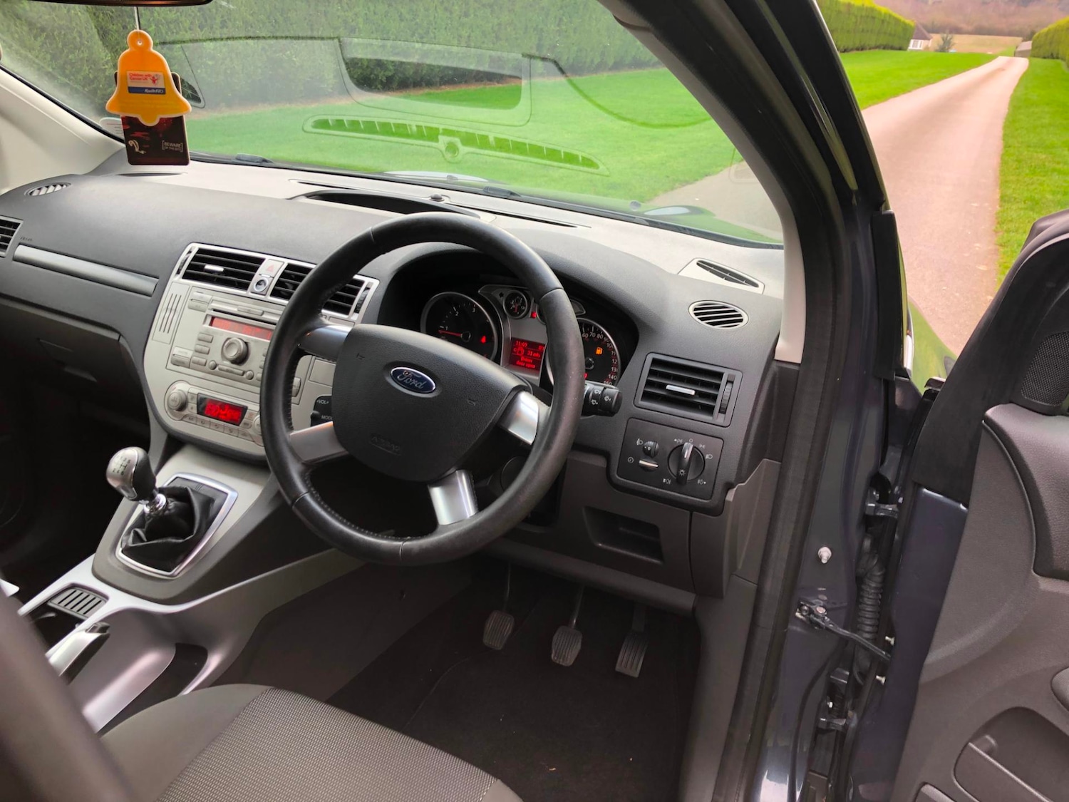 Used Ford Kuga 2012 for sale - 55757760: Photo 9