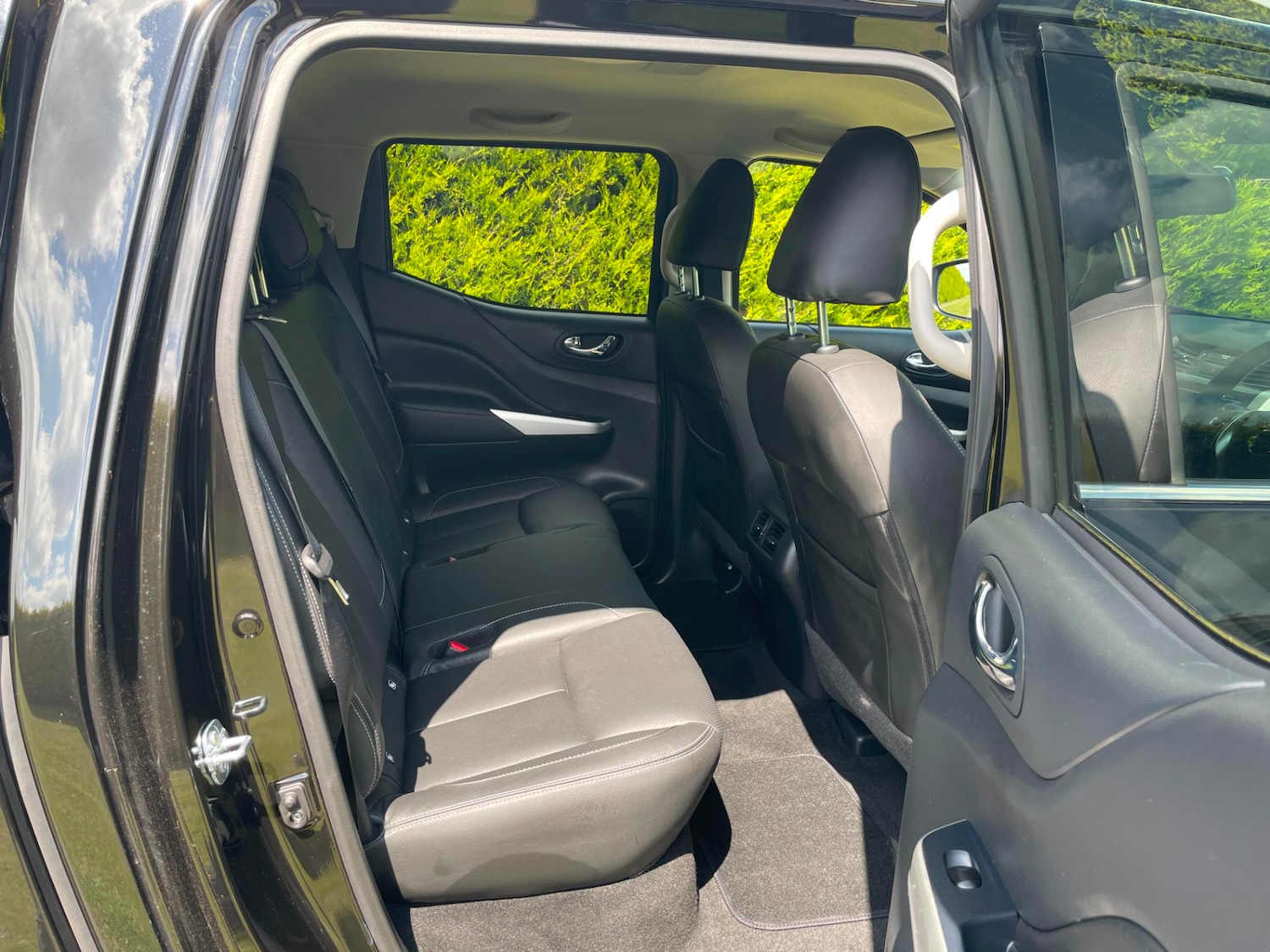 Used Nissan Navara 2018 for sale - 63331421: Photo 14