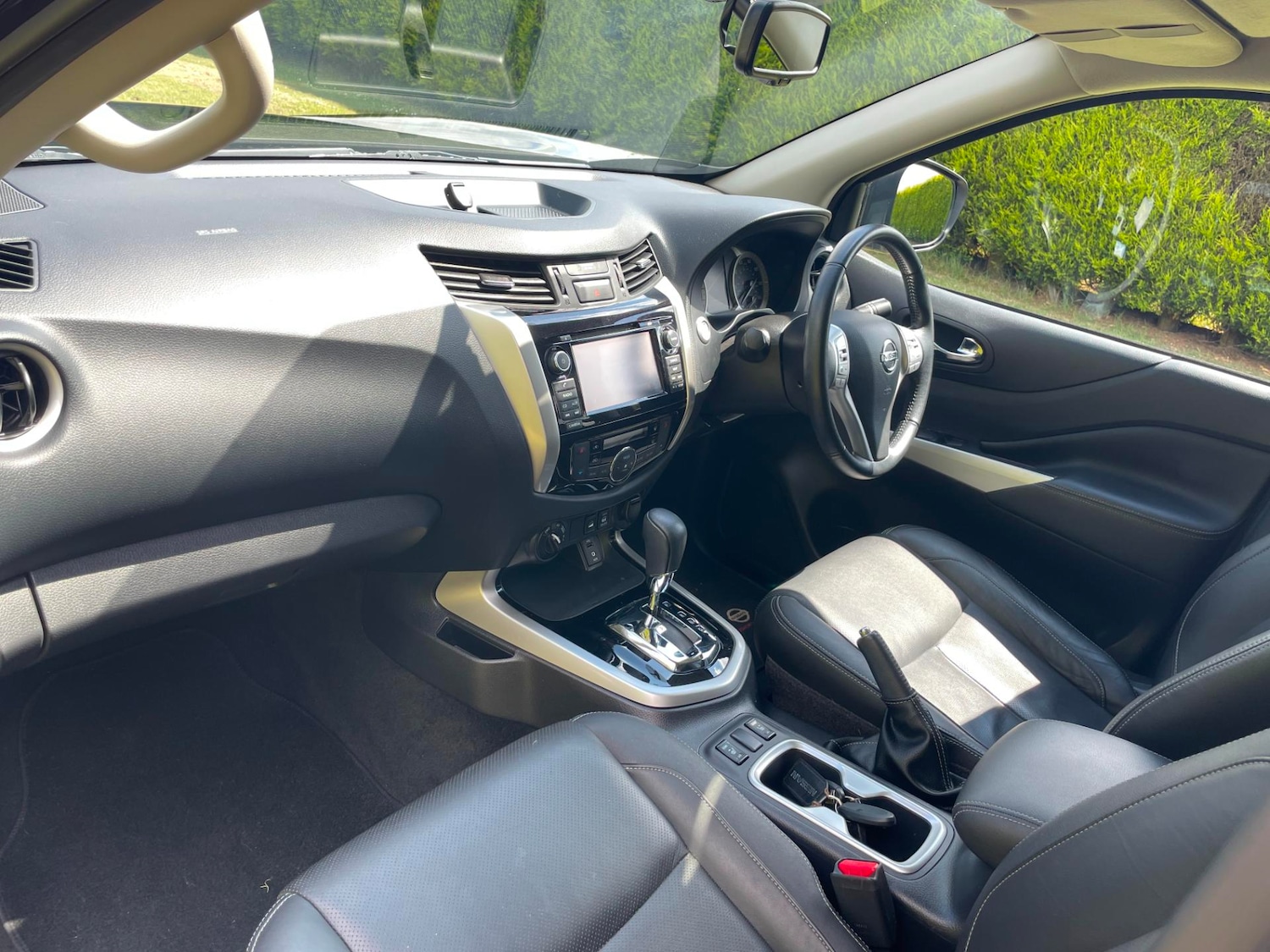 Used Nissan Navara 2018 for sale - 63331421: Photo 17