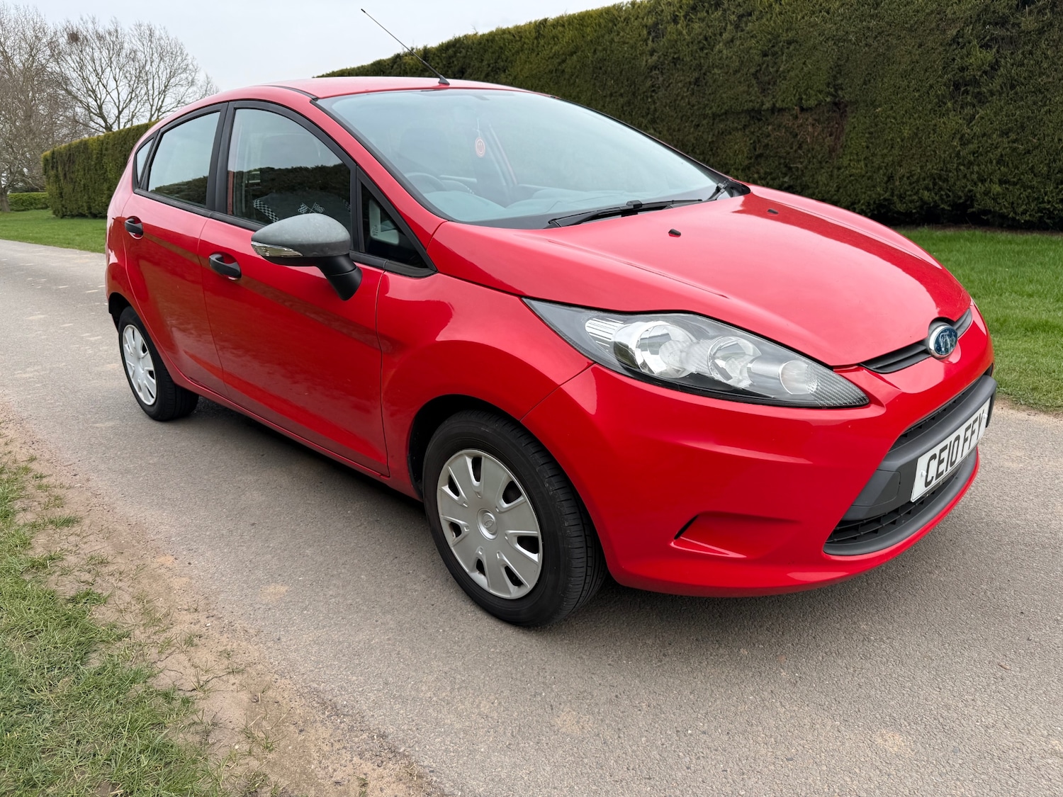 Used Ford Fiesta 2010 for sale - 77984930: Photo 2