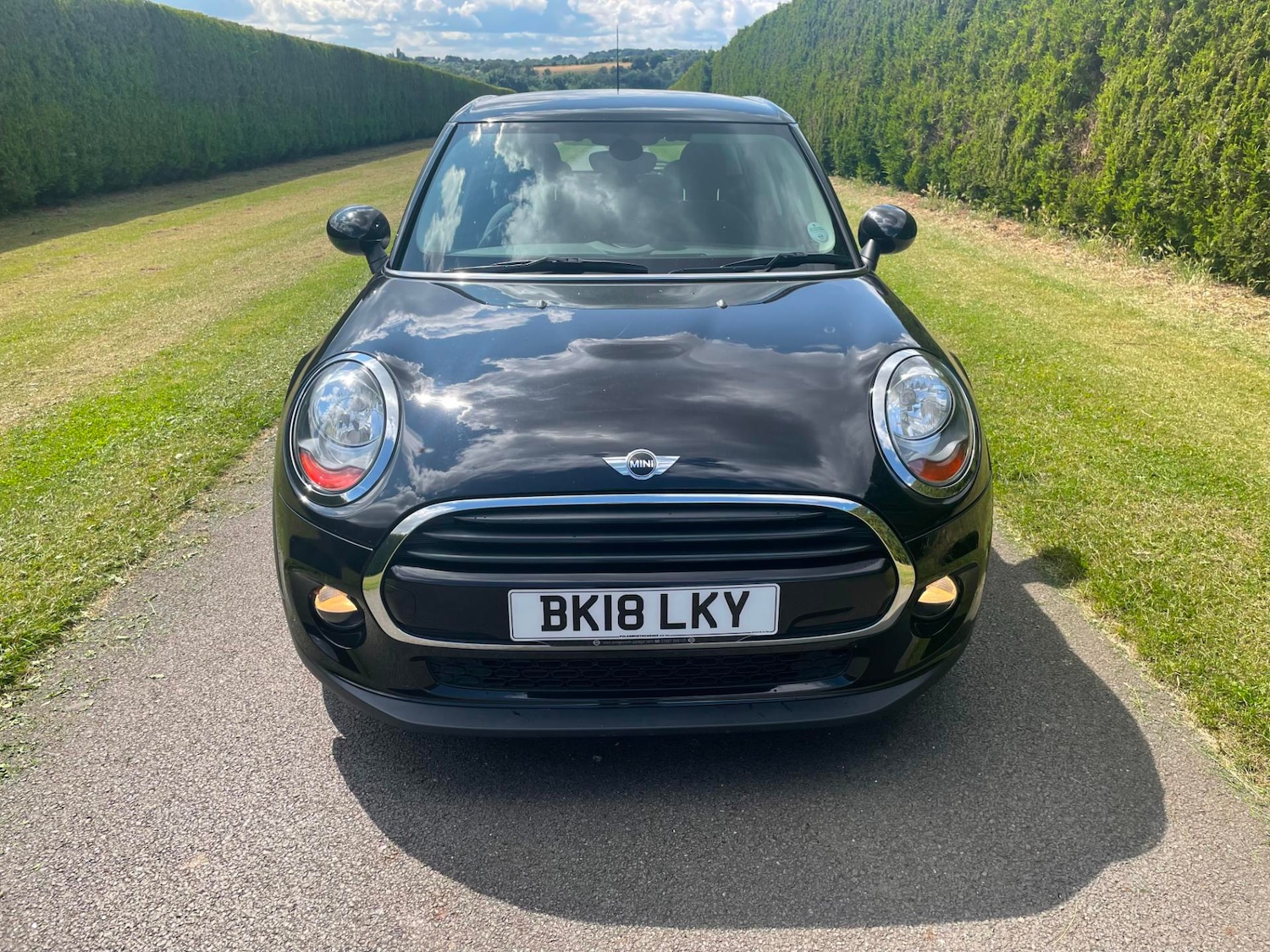 Used MINI Hatch 2018 for sale - 60624391: Photo 2