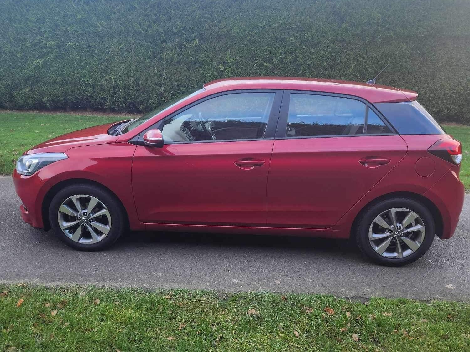 Used Hyundai i20 2015 for sale - 69714410: Photo 5