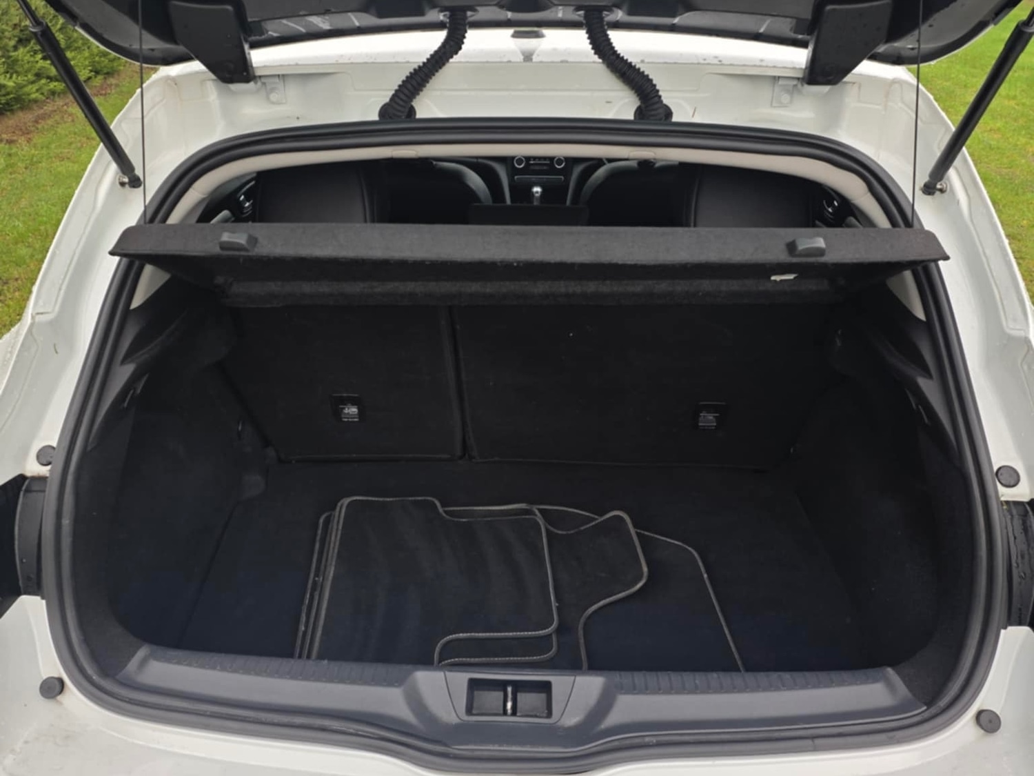 Used Renault Megane 2016 for sale - 76958802: Photo 11