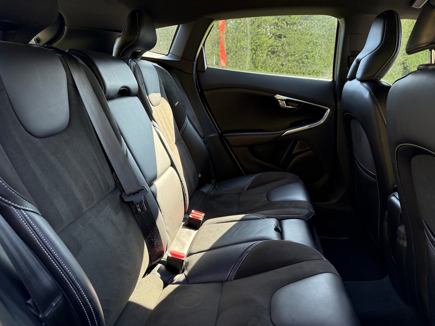 Used Volvo V40 2014 for sale - 74164450: Photo 12